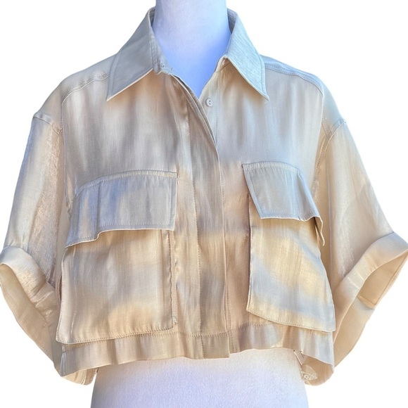 Champagne Oversized Crop Women's Shirt Size M Shimmer Casual Short Sleeve - Picture 1 of 7